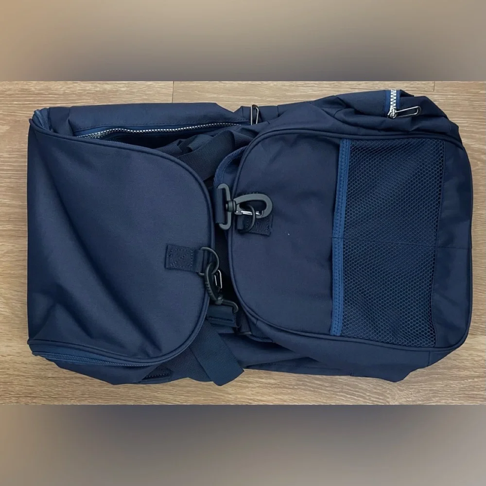 Bella Russo navy blue duffle bag